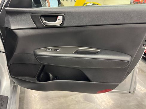 Used 2017 Kia Optima LX FWD image 29