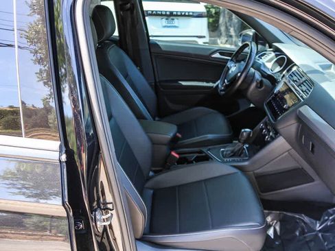 Used 2021 Volkswagen Tiguan SE R-Line FWD image 19