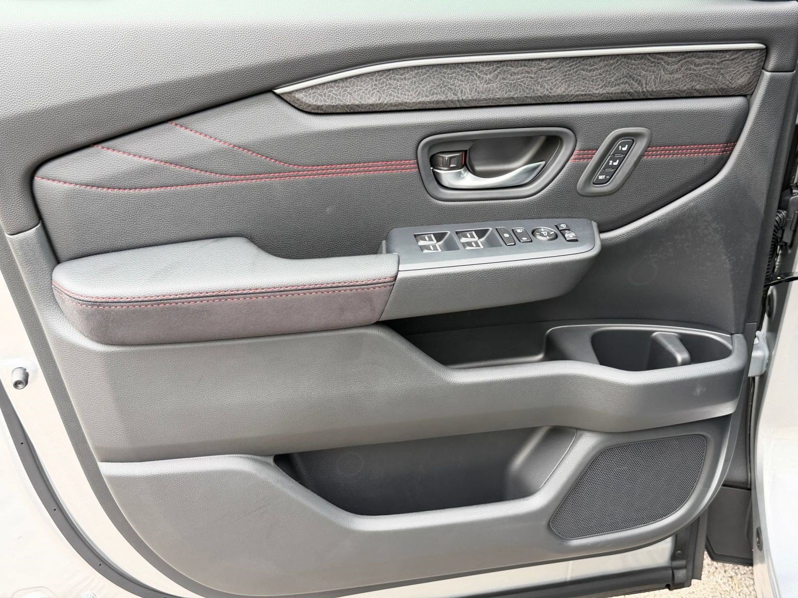 New 2026 Honda Pilot Black Edition image 14