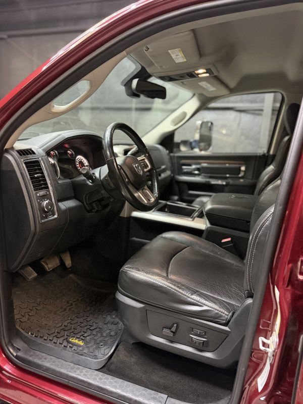 Used 2015 RAM 3500 Laramie AWD/4WD image 8