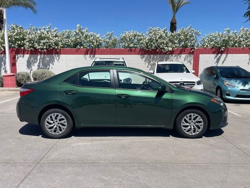 Used 2016 Toyota Corolla LE image 3