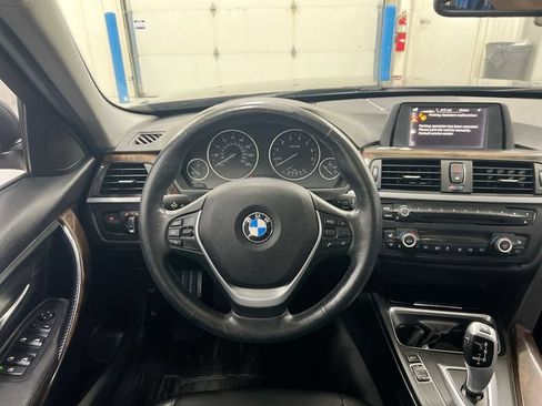 Used 2015 BMW 328i xDrive Sedan AWD/4WD image 11