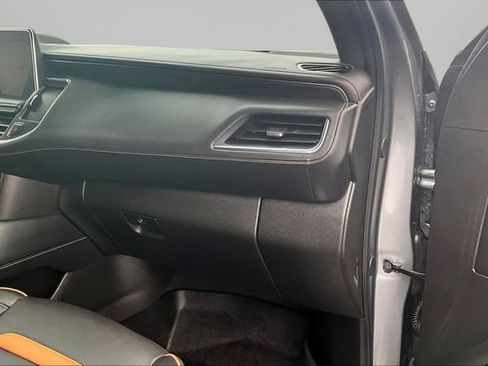 Used 2024 GMC Yukon AT4 w/ AT4 Premium Package image 15