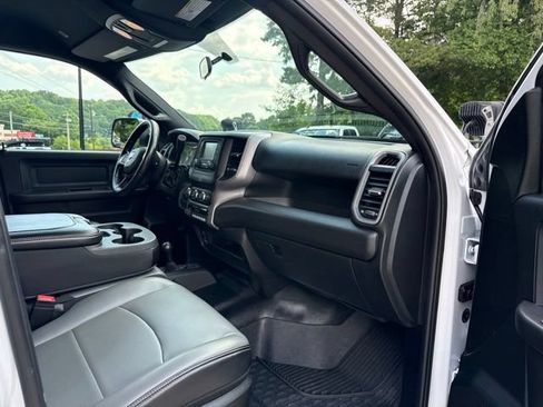 Used 2021 RAM 3500 Tradesman w/ Chrome Appearance Group AWD/4WD image 32