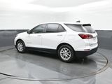 Used 2022 Chevrolet Equinox LS w/ LS Convenience Package image 5