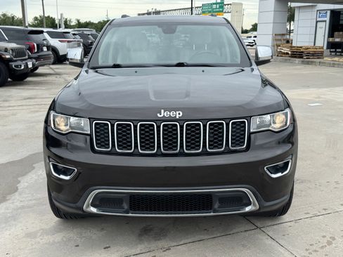 Used 2017 Jeep Grand Cherokee Limited RWD image 3