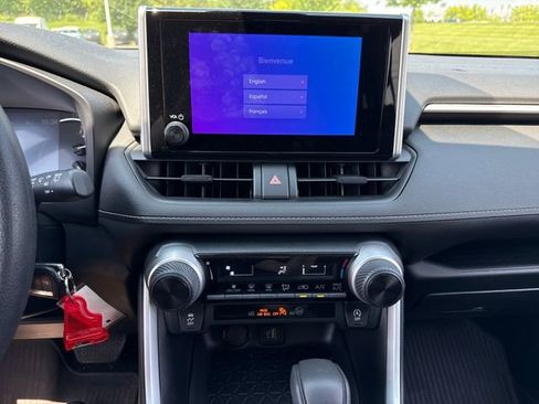 Certified 2023 Toyota RAV4 LE AWD/4WD image 27
