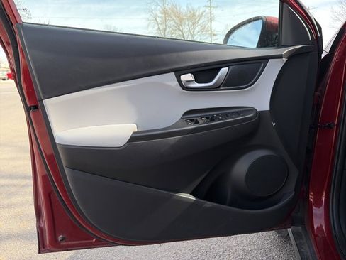 Used 2023 Hyundai Kona SEL image 15