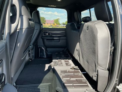 New 2026 RAM 2500 Limited image 32