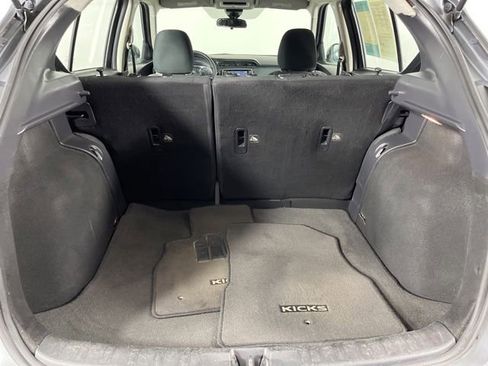 Used 2021 Nissan Kicks S FWD image 43