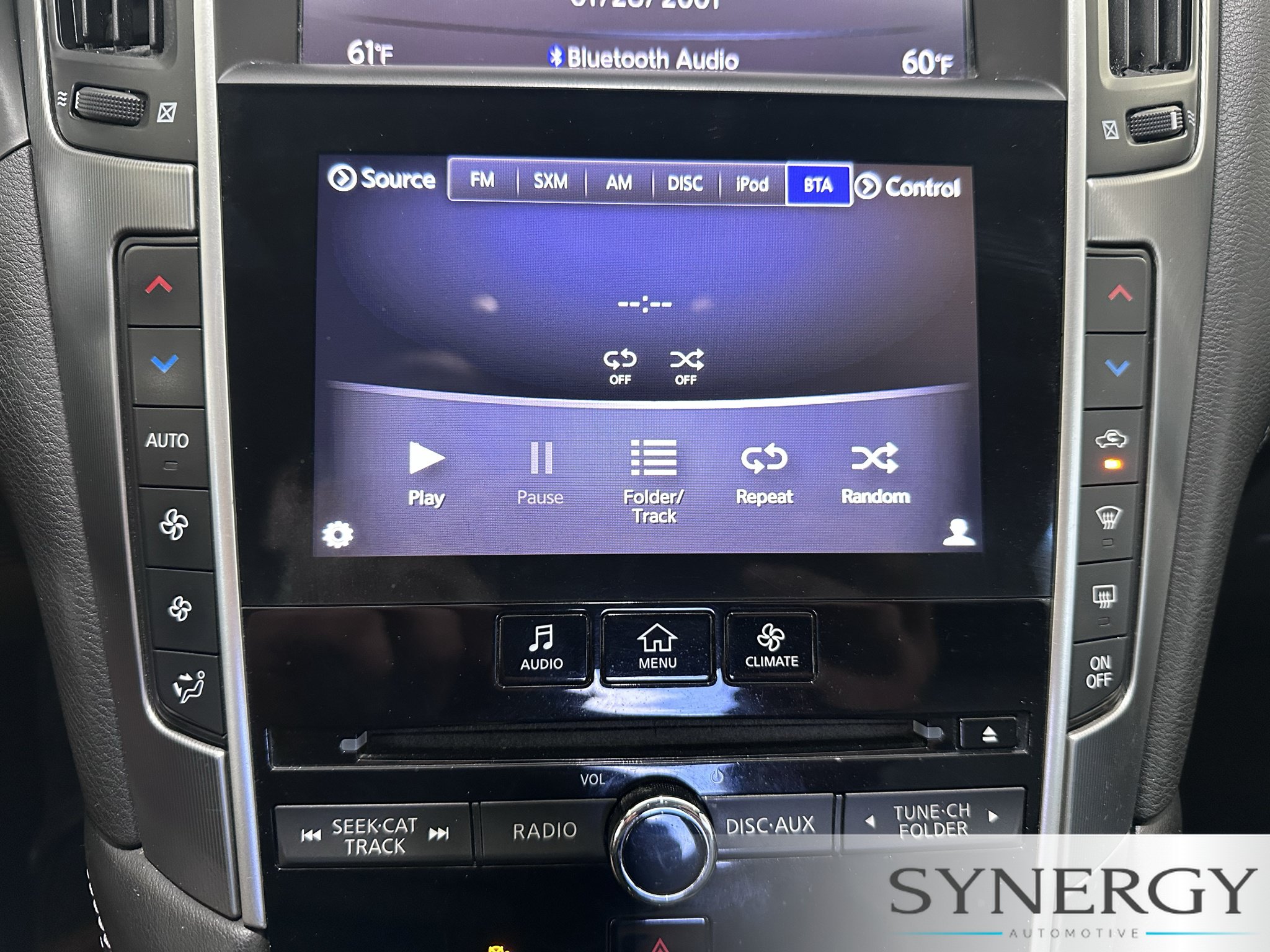 Used 2018 INFINITI Q60 3.0t Luxe RWD image 12