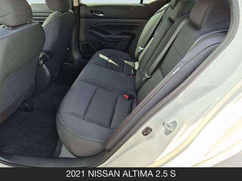 Used 2021 Nissan Altima 2.5 S FWD image 16