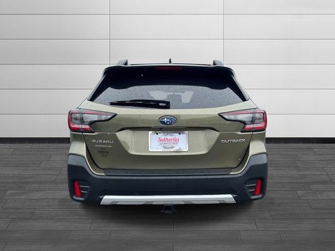 Used 2022 Subaru Outback Limited AWD/4WD image 4