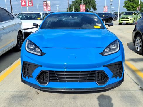 Used 2024 Toyota GR86 Premium RWD image 2