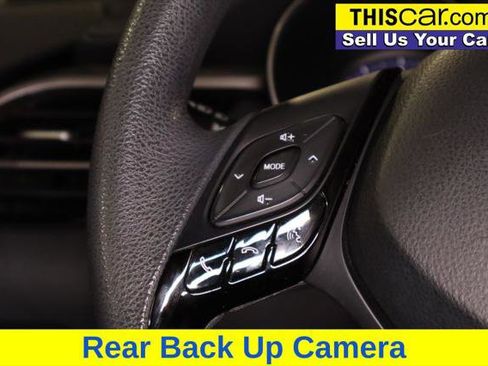 Used 2020 Toyota C-HR LE FWD image 16