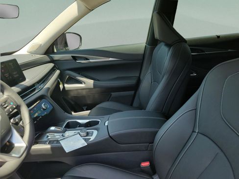 Certified 2026 INFINITI QX60 Luxe w/ Cargo Package image 17