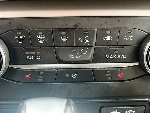 Used 2021 Ford EcoSport Titanium w/ Interior Protection Package image 20