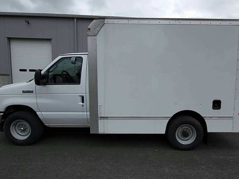 New 2024 Ford E-350 and Econoline 350 Super Duty w/ Power Windows & Locks Group image 5