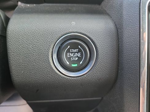 Used 2026 GMC Acadia Elevation w/ Elevation Premium Package AWD/4WD image 32