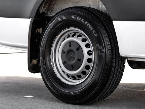 Used 2024 Mercedes-Benz Sprinter 2500 image 50