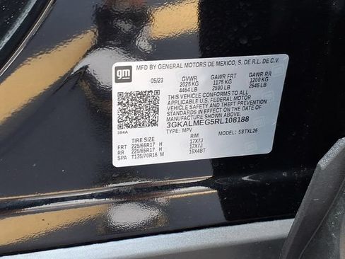 Used 2024 GMC Terrain SLE w/ Driver Convenience Package FWD image 28