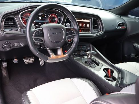 Used 2023 Dodge Challenger SRT Hellcat w/ Driver Convenience Group RWD image 5