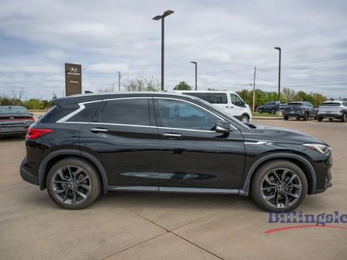 Used 2019 INFINITI QX50 Essential w/ Sensory Package image 6
