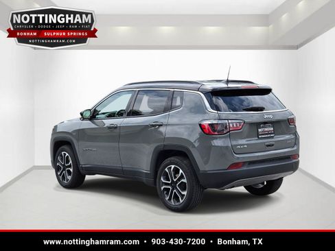Used 2024 Jeep Compass Limited AWD/4WD image 4