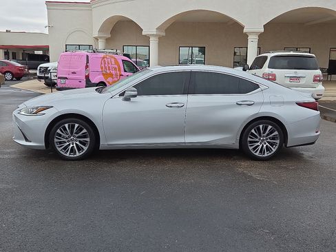 Used 2021 Lexus ES 350 w/ Premium Package FWD image 2