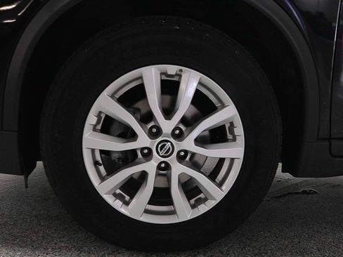 Used 2020 Nissan Rogue SV FWD image 5
