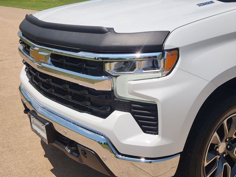 Used 2025 Chevrolet Silverado 1500 LT w/ Texas Edition Plus RWD image 10