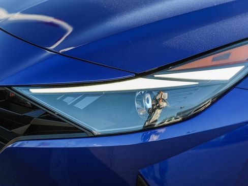 Used 2021 Hyundai Elantra SEL image 21