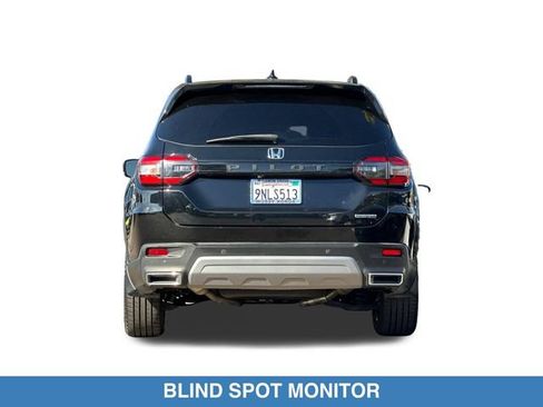 Certified 2025 Honda Pilot Touring image 7