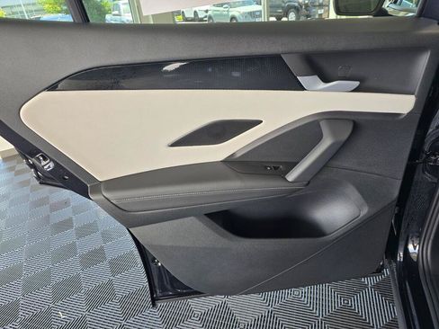 New 2026 Volkswagen Tiguan SE AWD/4WD image 35