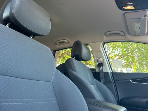 Used 2016 Kia Sorento LX w/ LX Convenience Package FWD image 19
