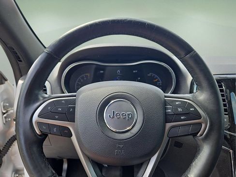 Used 2019 Jeep Grand Cherokee Limited AWD/4WD image 20