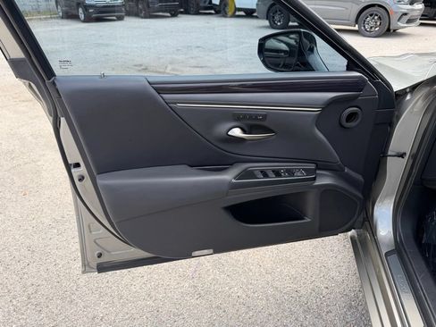 Used 2020 Lexus ES 350 w/ Premium Package FWD image 13