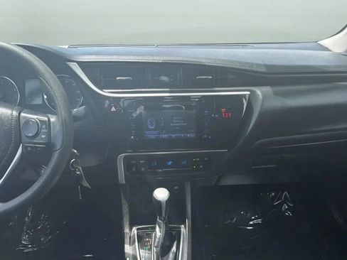 Used 2019 Toyota Corolla LE FWD image 11