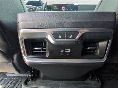 Used 2024 GMC Sierra 2500 SLT w/ Texas SLT Premium Package AWD/4WD image 16