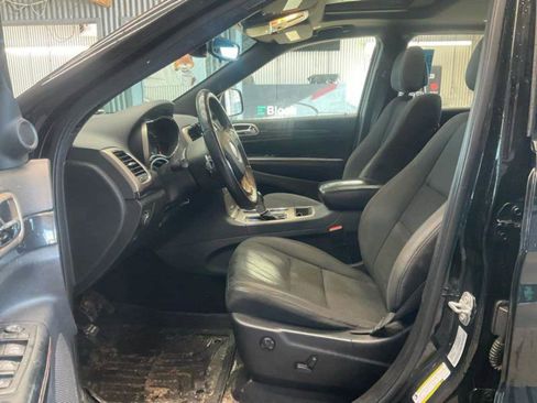 Used 2017 Jeep Grand Cherokee Laredo 75th Anniversary AWD/4WD image 11