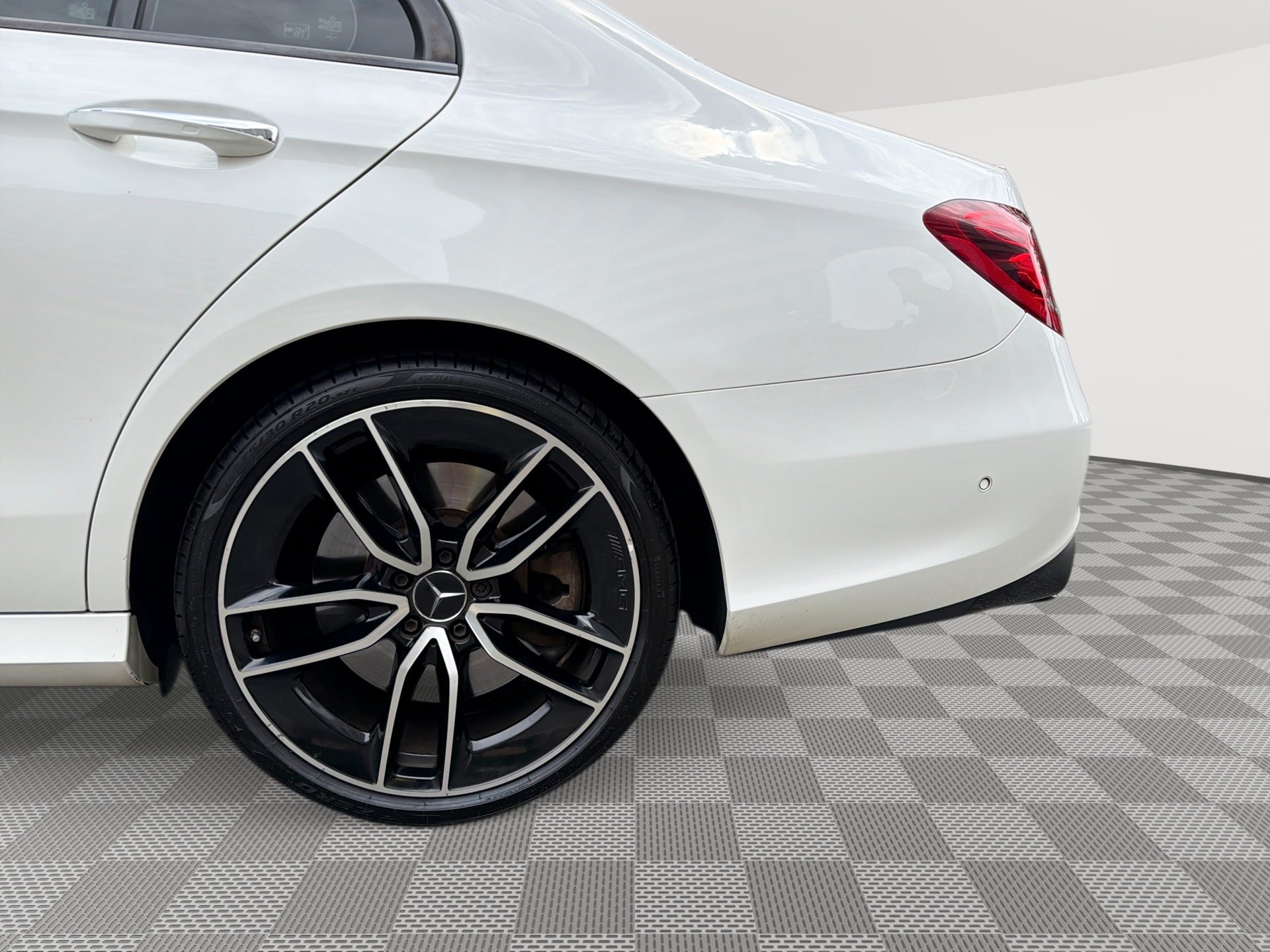 Used 2020 Mercedes-Benz E 53 AMG 4MATIC Sedan image 29
