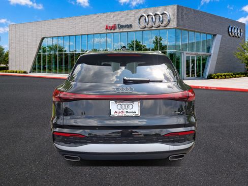 Certified 2025 Audi Q5 Premium w/ Convenience Package AWD/4WD image 5