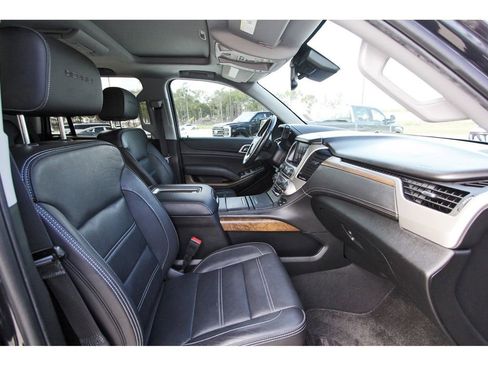 Used 2020 GMC Yukon Denali w/ Denali Ultimate Package image 27