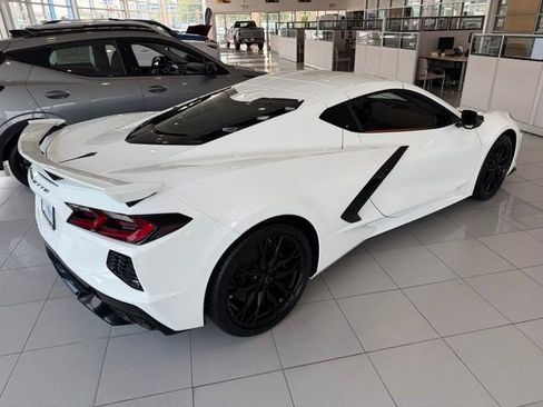 Certified 2025 Chevrolet Corvette Stingray Premium Cpe w/ Z51 Performance Package RWD image 10