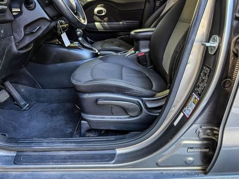 Used 2019 Kia Soul + FWD image 23