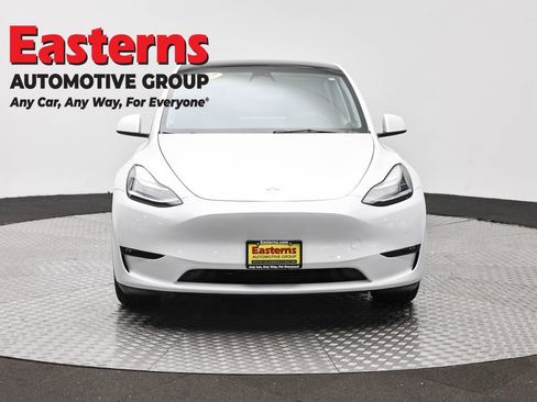 Used 2022 Tesla Model Y Long Range AWD/4WD image 2