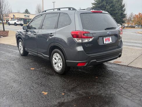 Used 2023 Subaru Forester image 3