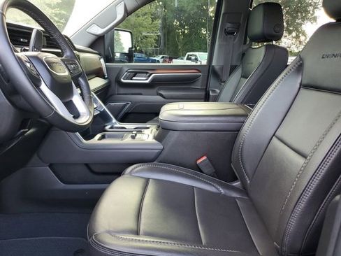 Used 2025 GMC Sierra 3500 Denali w/ Denali Reserve Package AWD/4WD image 19
