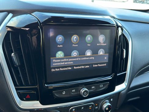 Used 2023 Chevrolet Traverse Premier image 14