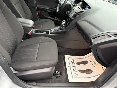 Used 2016 Ford Focus SE image 20